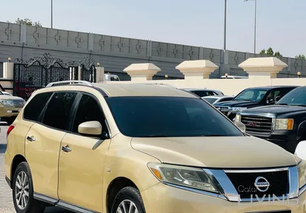 Nissan Pathfinder  2013